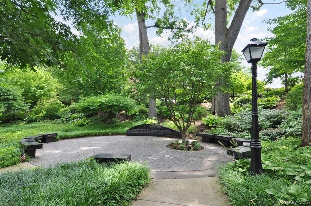 139 Fifth Avenue - Photo 9