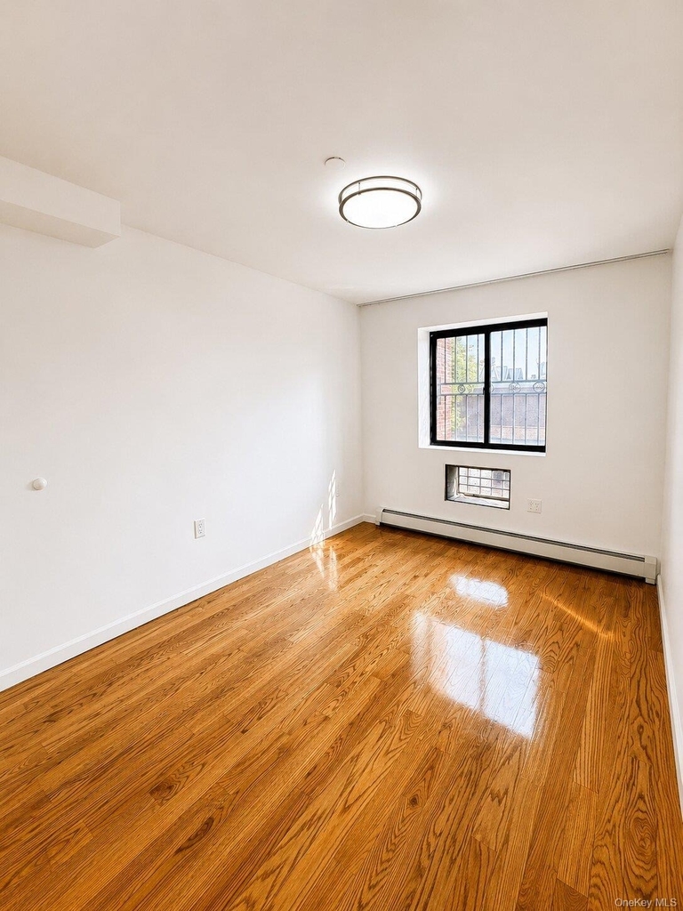 42-03 College Point Boulevard - Photo 7