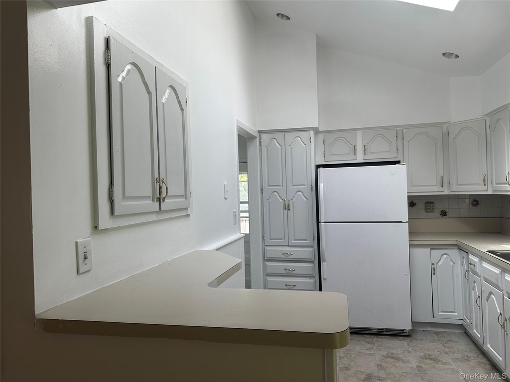 46 Haverford - Photo 10