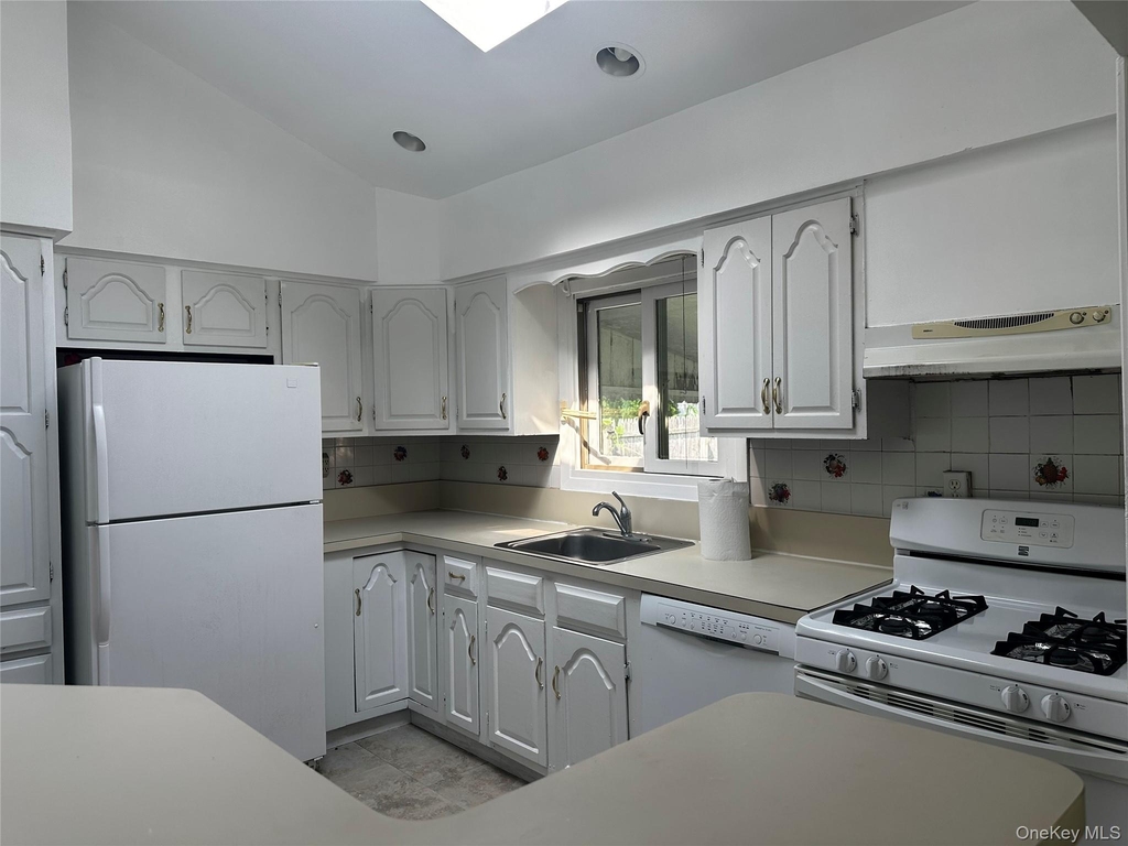 46 Haverford - Photo 11