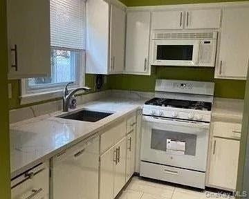317 E Olive Street - Photo 1