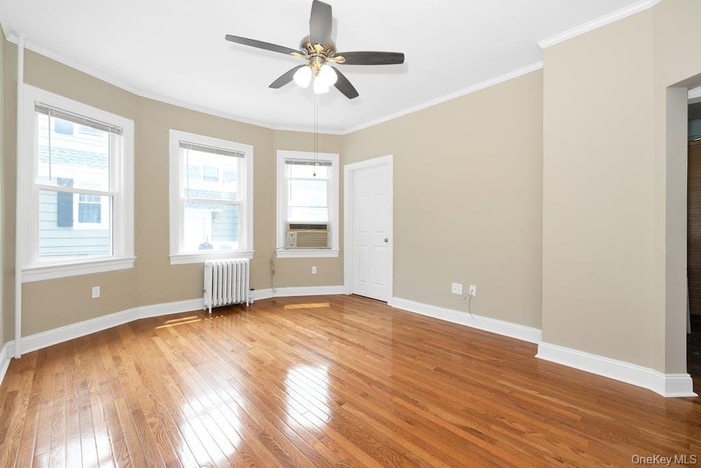 747 Pelhamdale Avenue - Photo 4