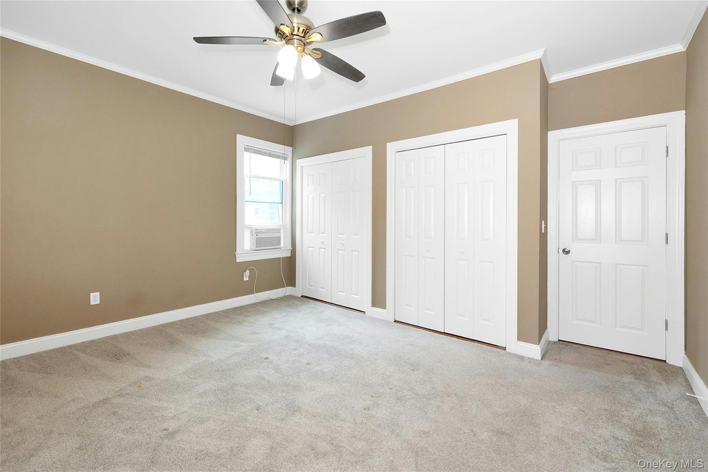 747 Pelhamdale Avenue - Photo 9