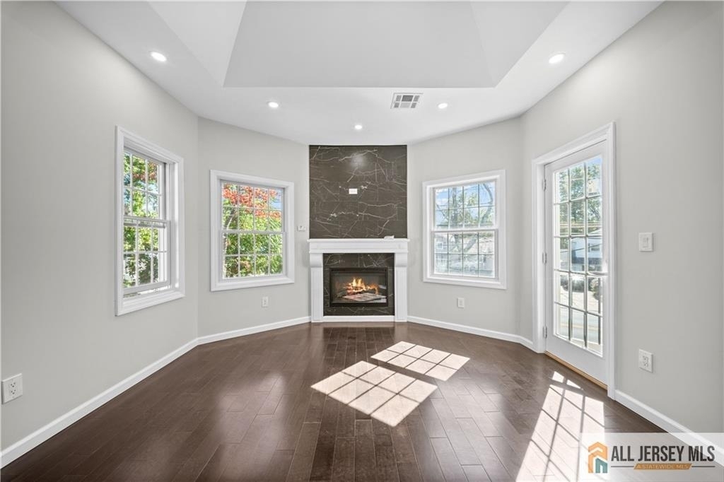 7 Mount Pleasant Avenue - Photo 3