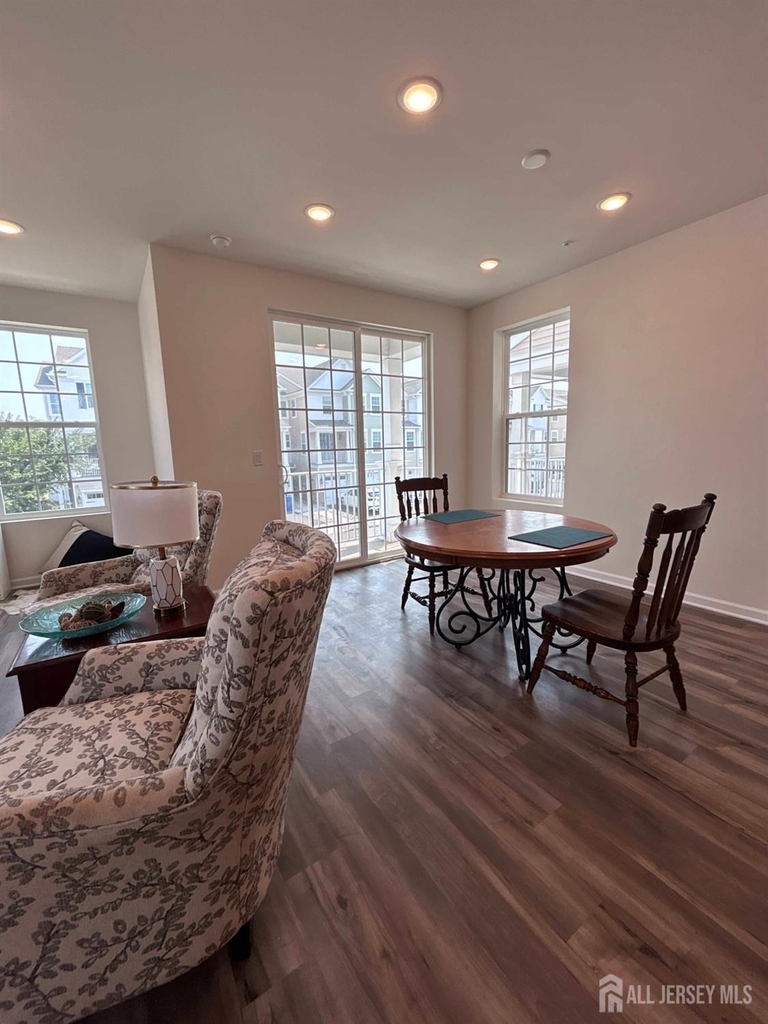 735 Station Road - Photo 3