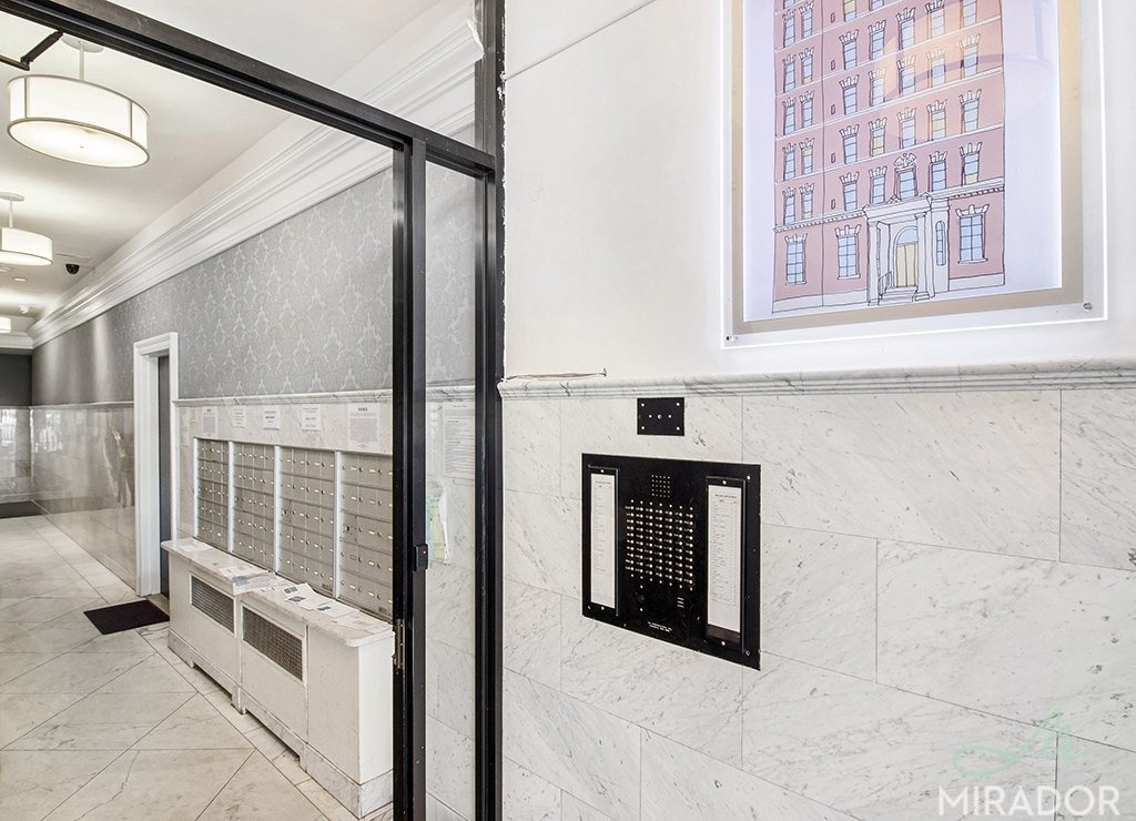 304 E 20th Street - Photo 8