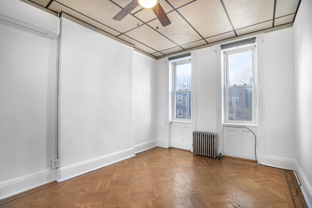 19 Reeve Place - Photo 1