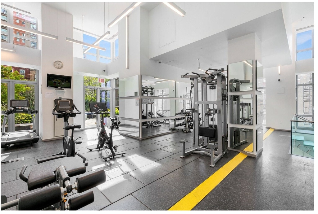 310 W 52nd Street - Photo 12
