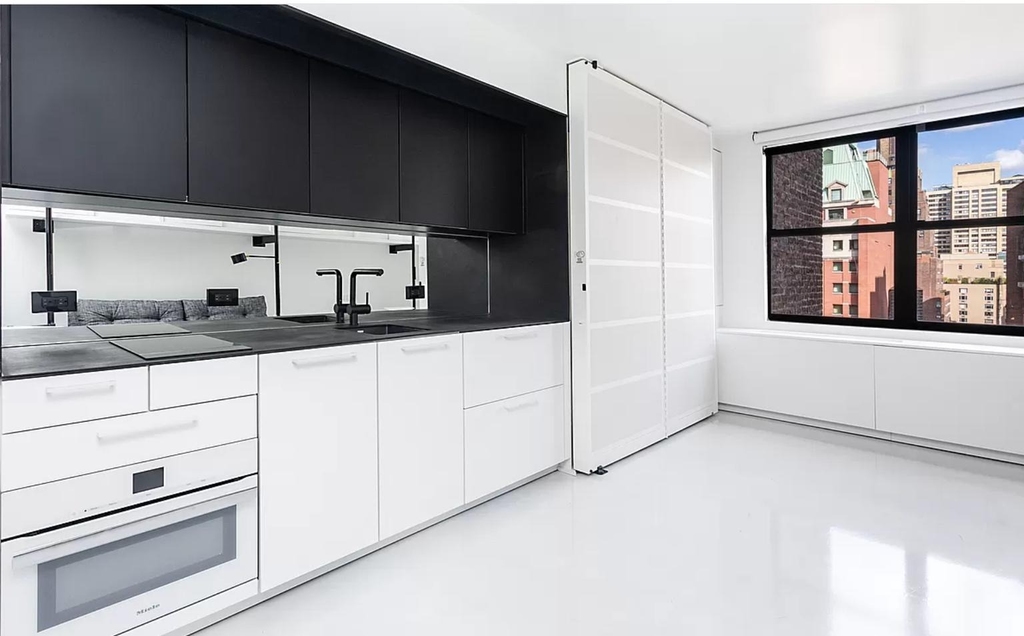 237 Madison Avenue - Photo 3