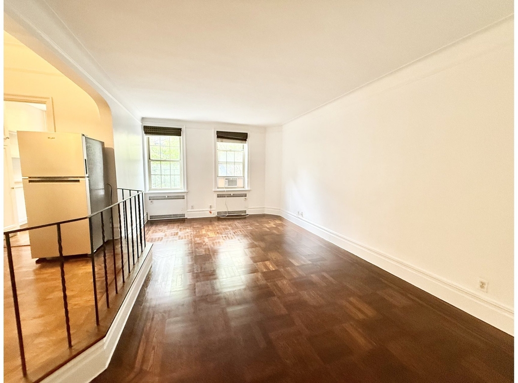 145 Hicks Street - Photo 2