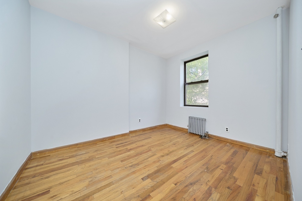 460 9th Avenue - Photo 9