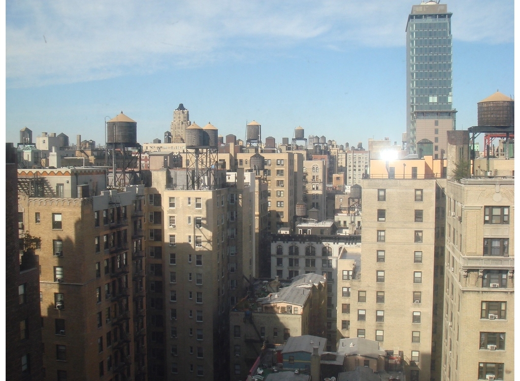 275 W 96th Street - Photo 5