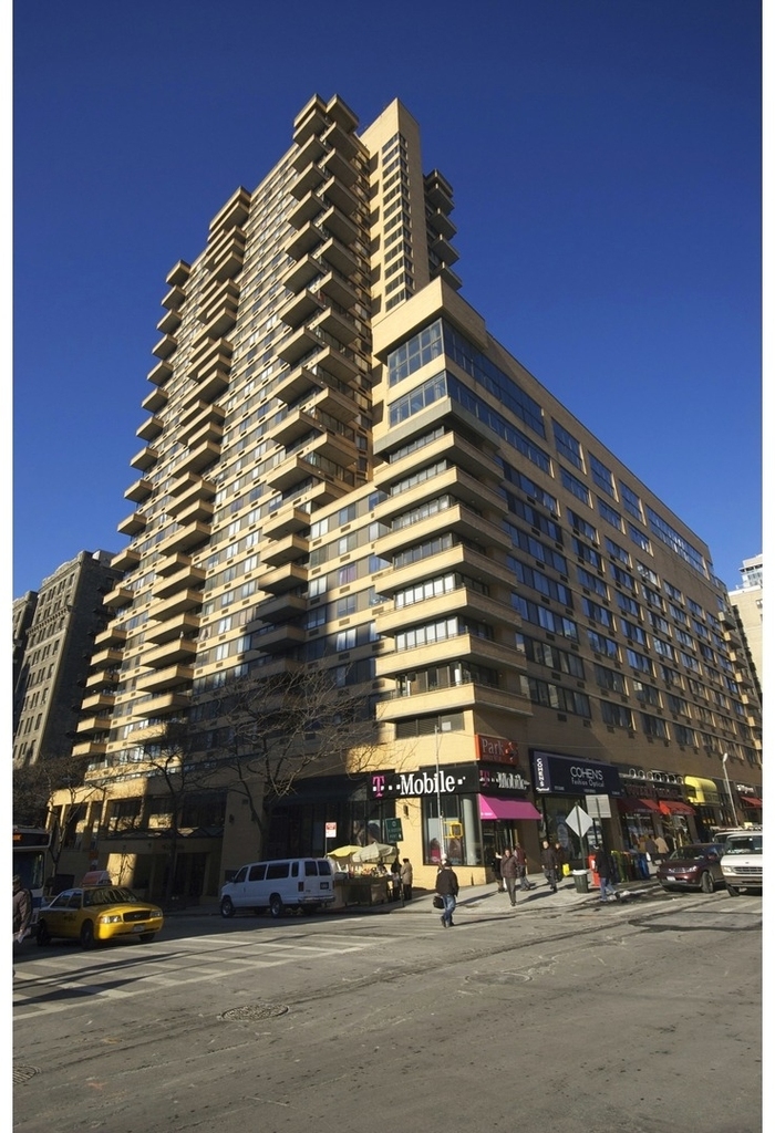275 W 96th Street - Photo 7