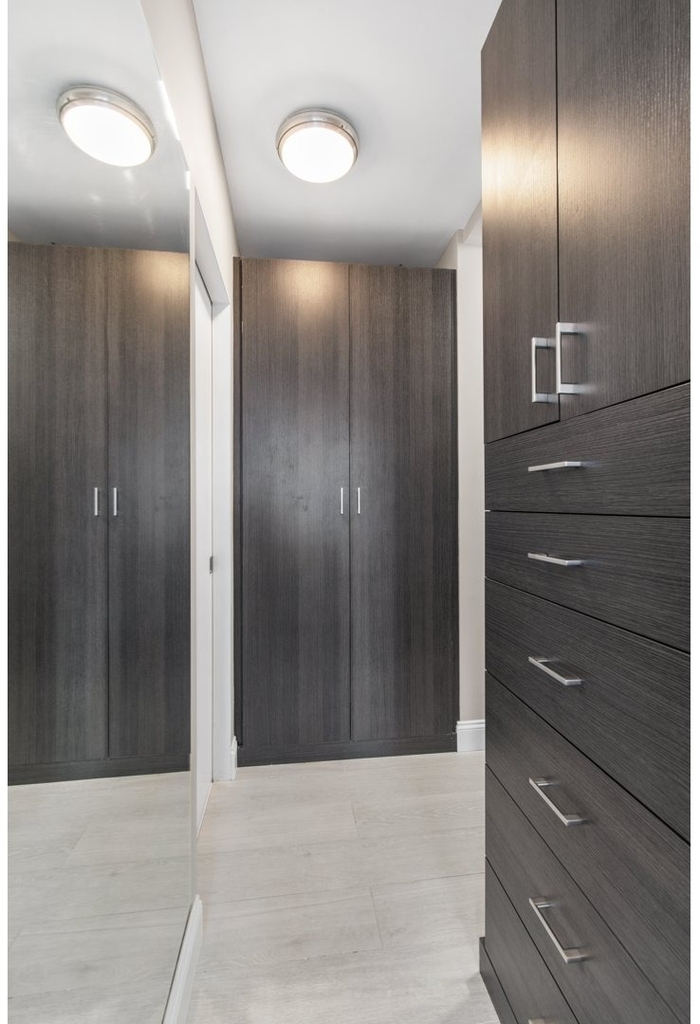 295 Greenwich Street - Photo 8