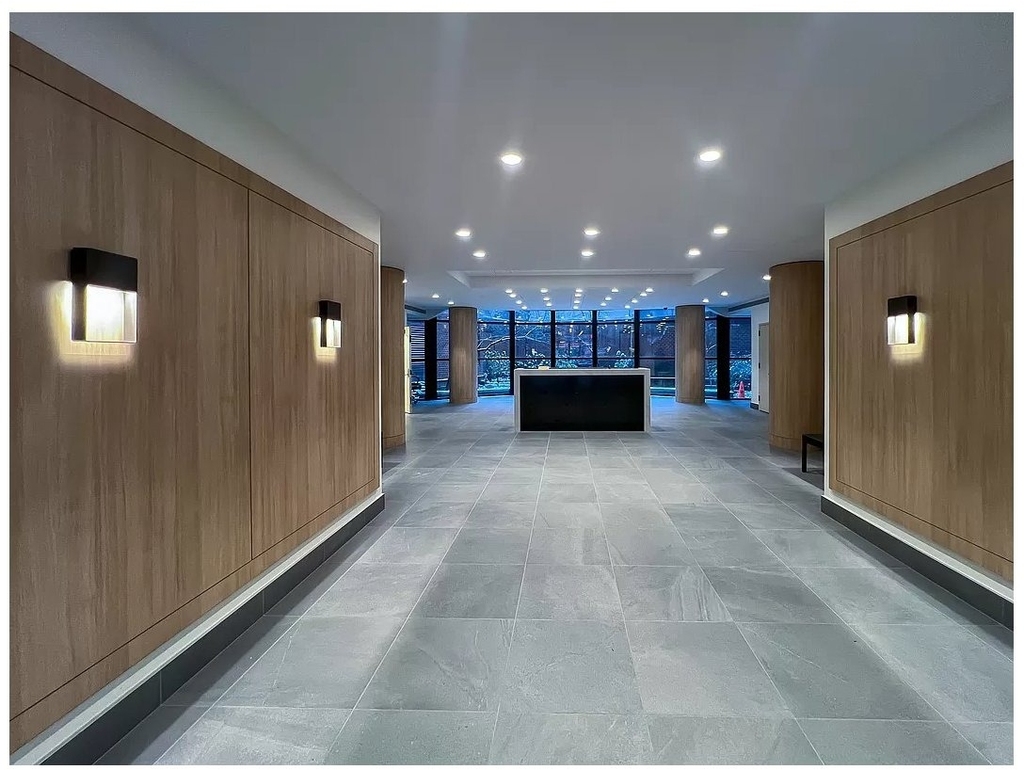 295 Greenwich Street - Photo 11
