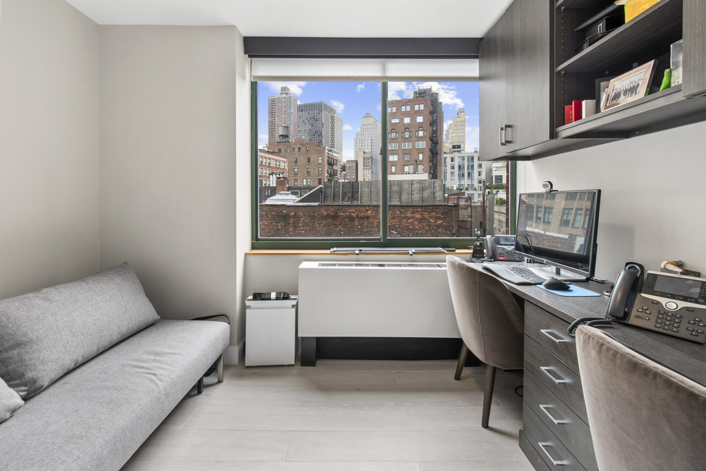 295 Greenwich Street - Photo 3