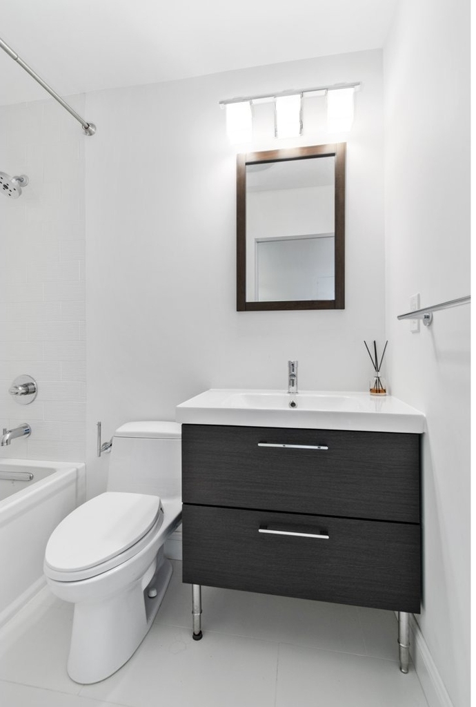 295 Greenwich Street - Photo 6