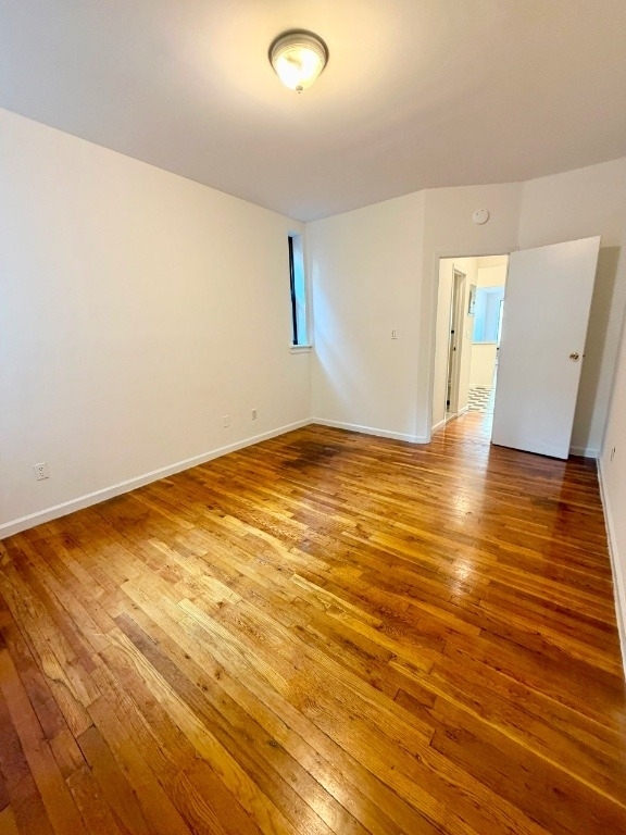 500.5 E 84th Street - Photo 7