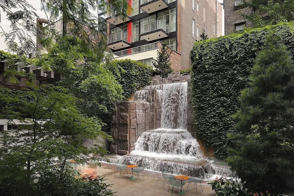 211 E 51st Street - Photo 8