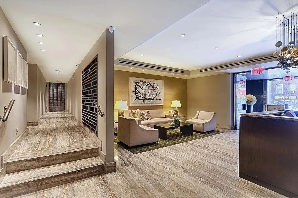211 E 51st Street - Photo 6