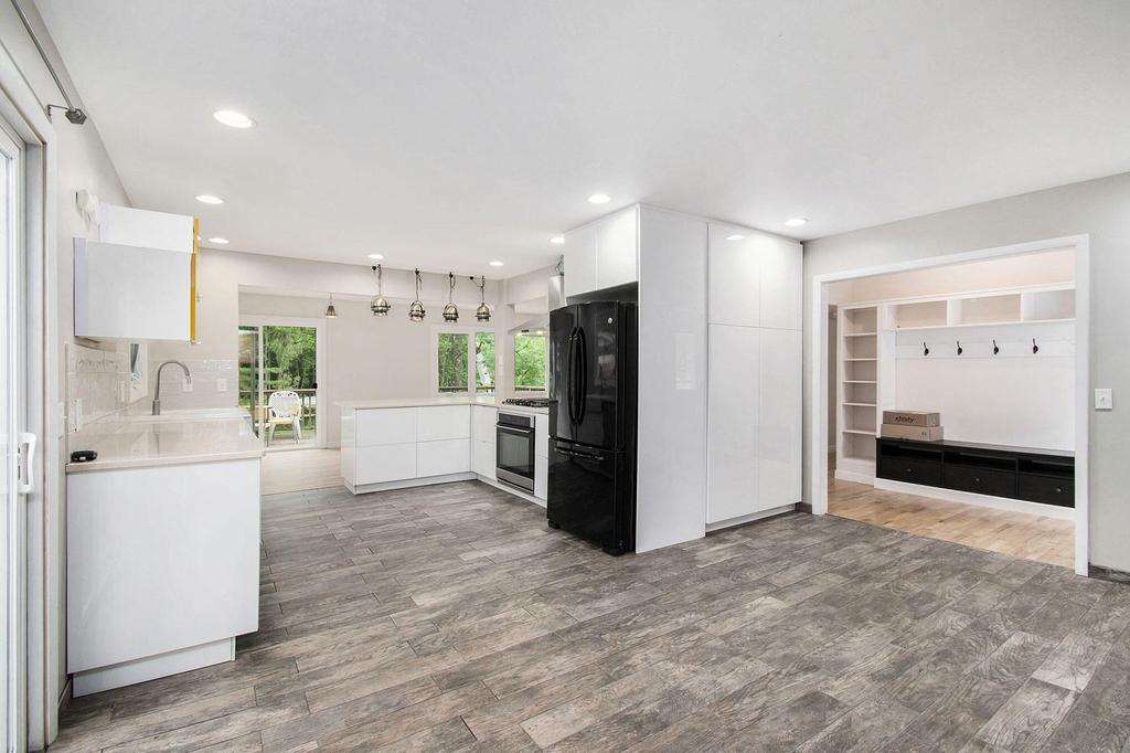 11958 Yorkshire Drive - Photo 4
