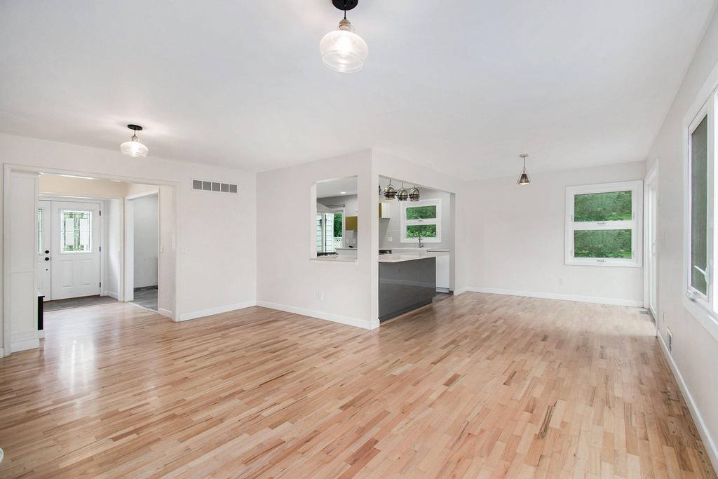 11958 Yorkshire Drive - Photo 7