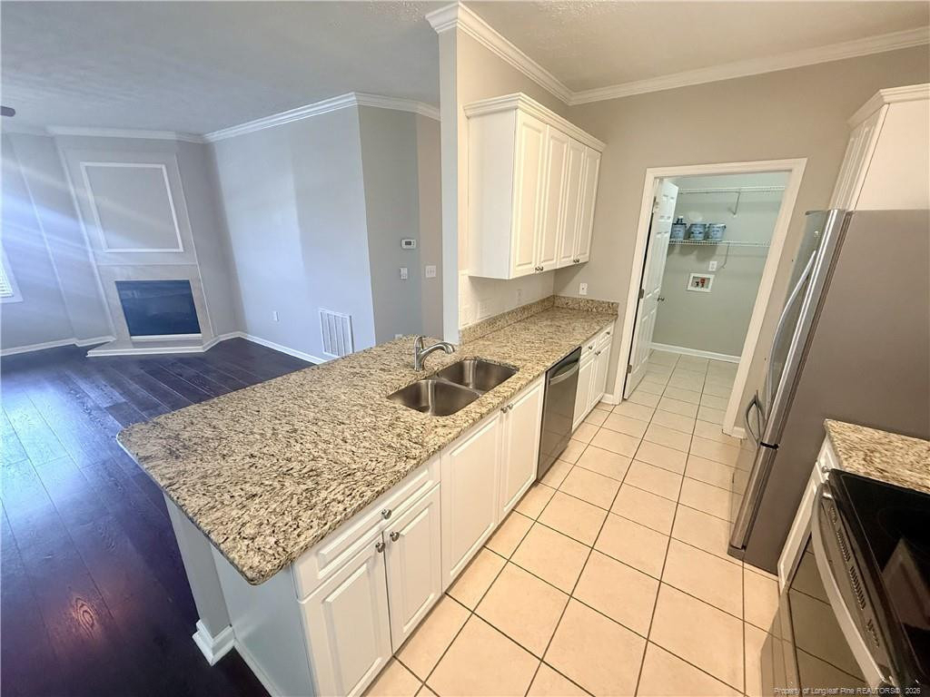 3109 Wisteria Lane - Photo 6