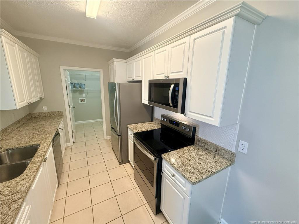 3109 Wisteria Lane - Photo 5
