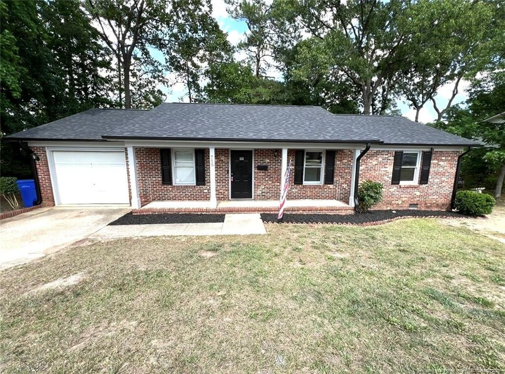 715 Ashburton Drive - Photo 0