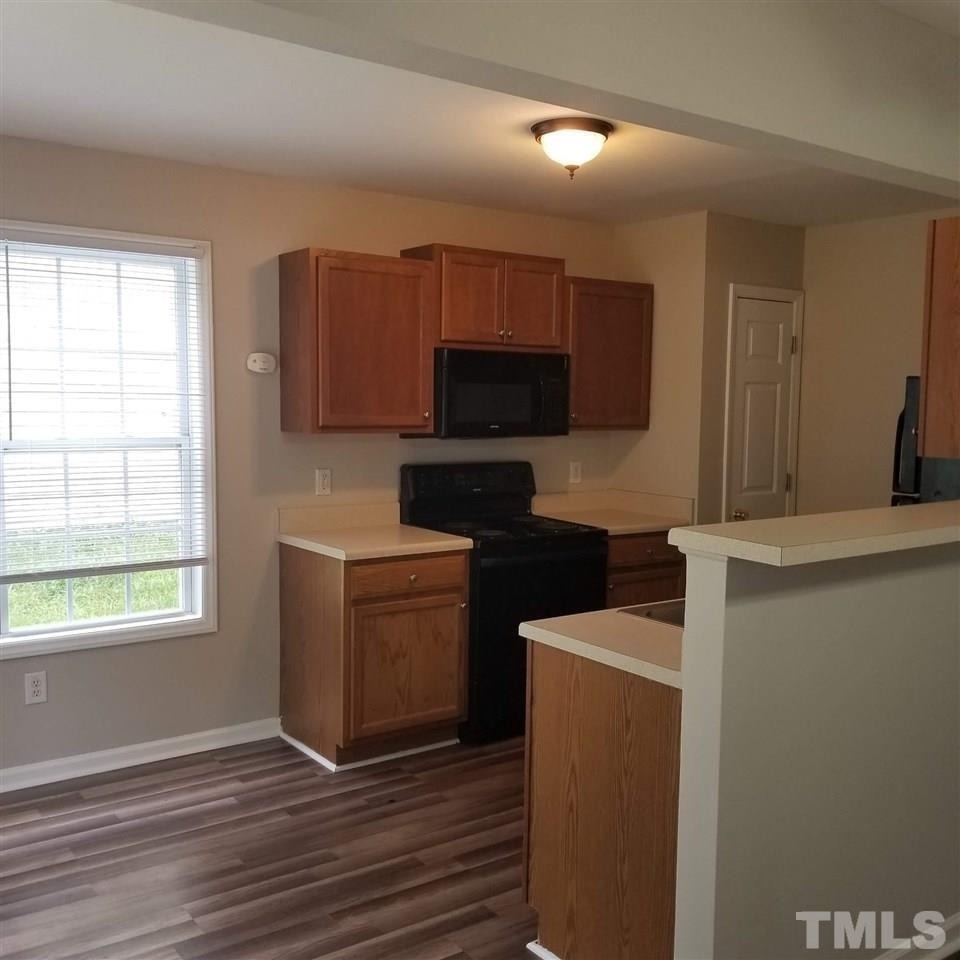 152 Anna Street - Photo 2