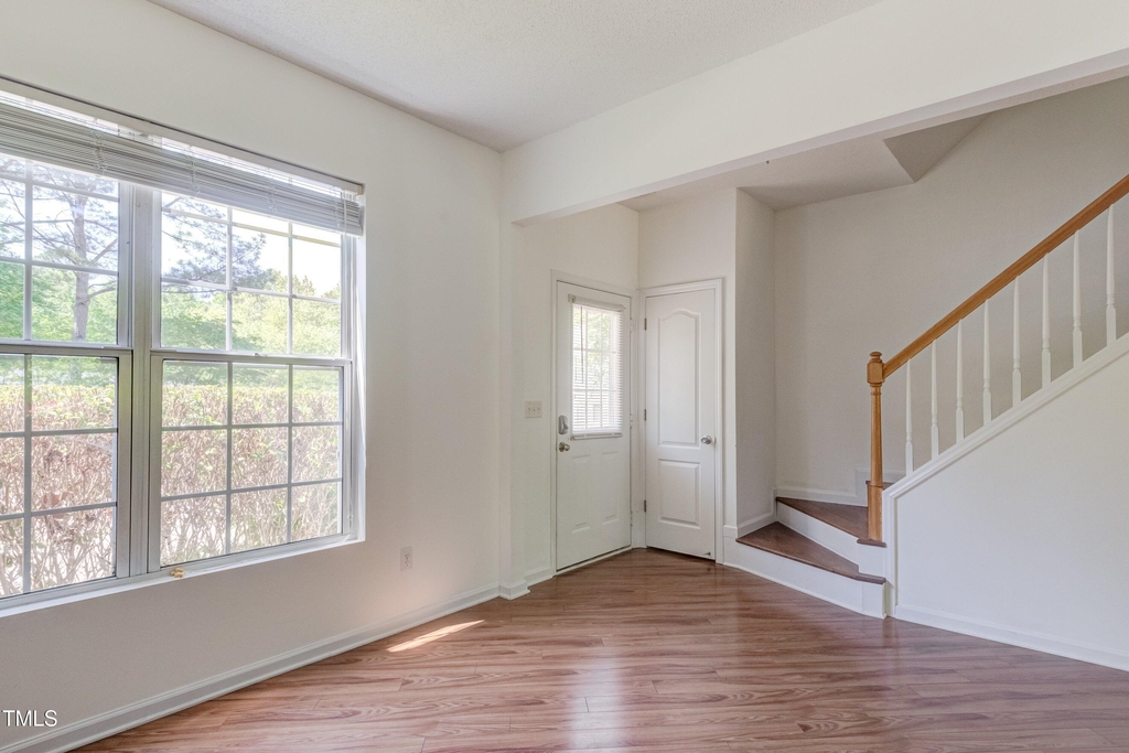 306 Orchard Park Drive - Photo 7