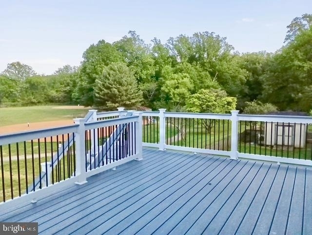 1809 Macarthur Drive - Photo 6