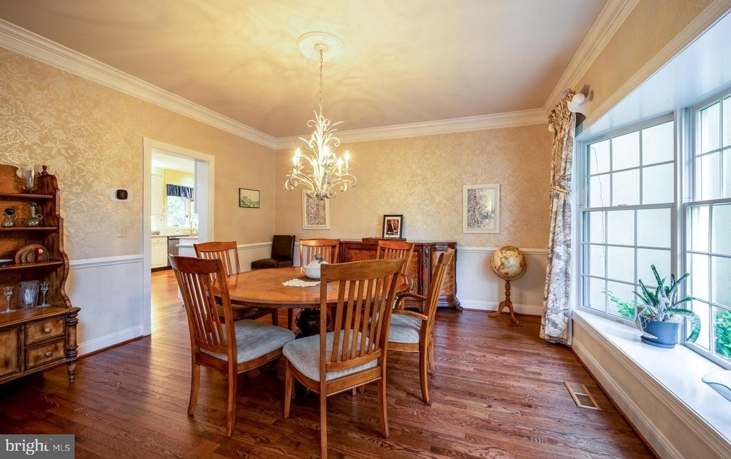 1115 Amanda Drive - Photo 9