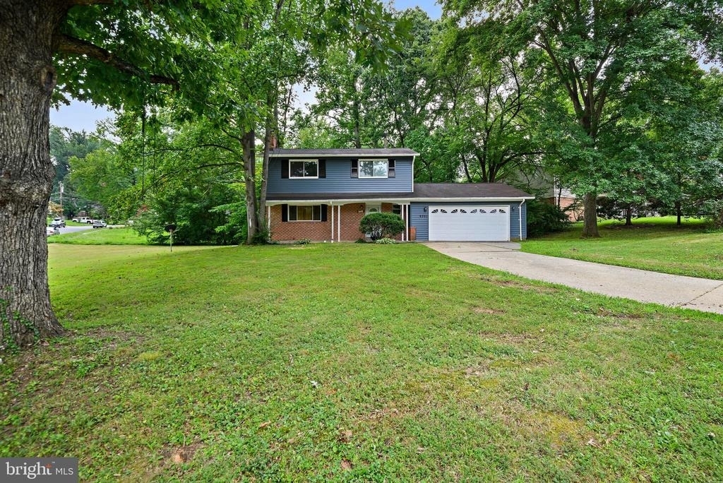 8701 Parliament - Photo 1