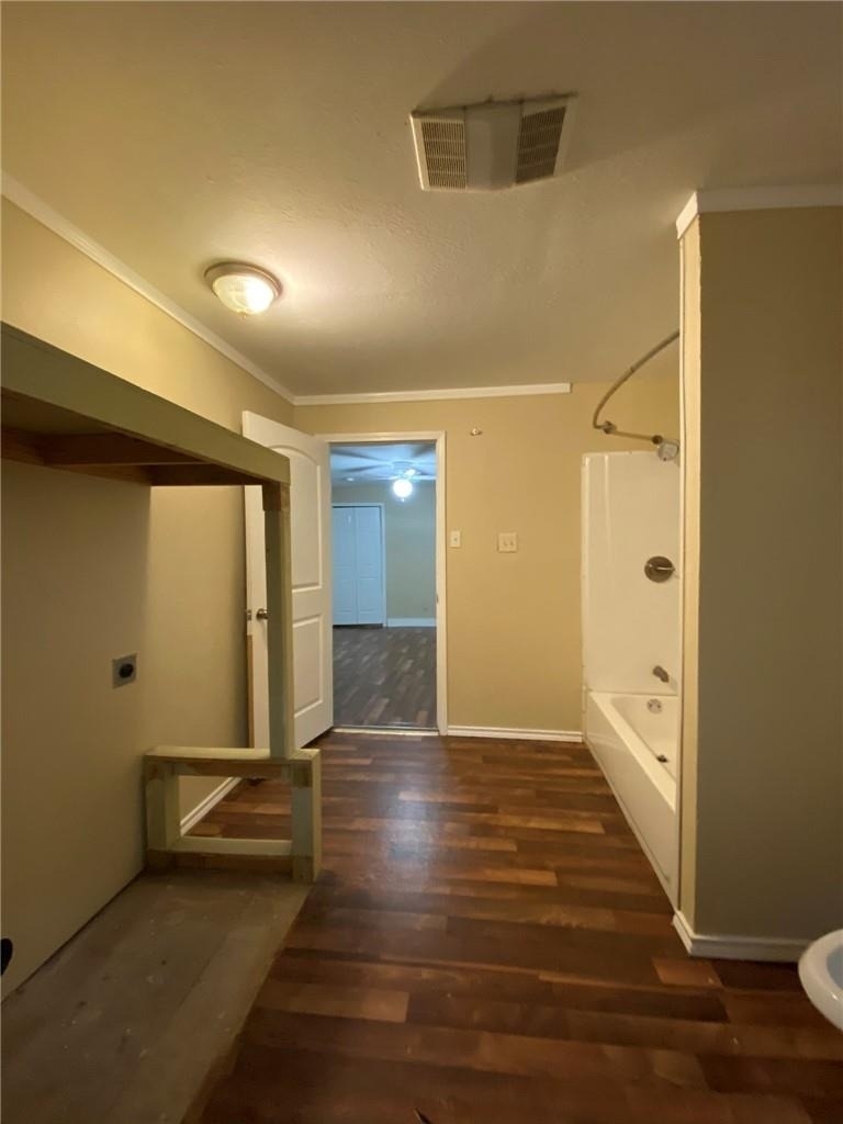 403 Pedernales St - Photo 14