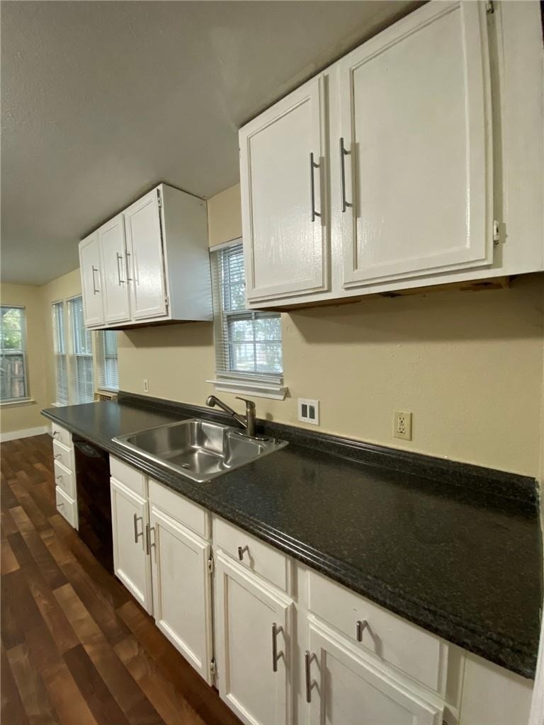 403 Pedernales St - Photo 7