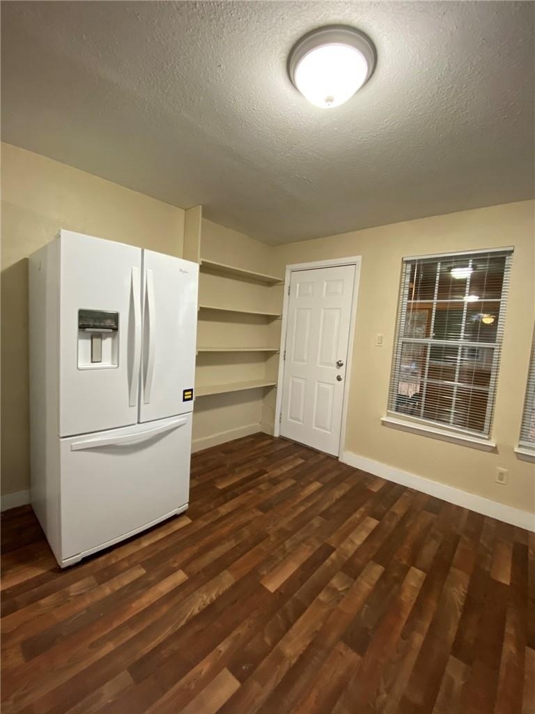 403 Pedernales St - Photo 8