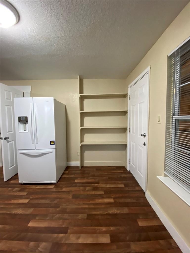 403 Pedernales St - Photo 9