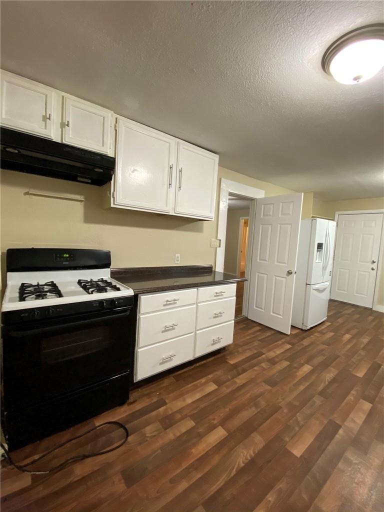 403 Pedernales St - Photo 6