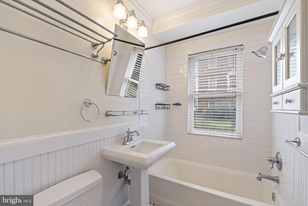 718 S Washington Street - Photo 10