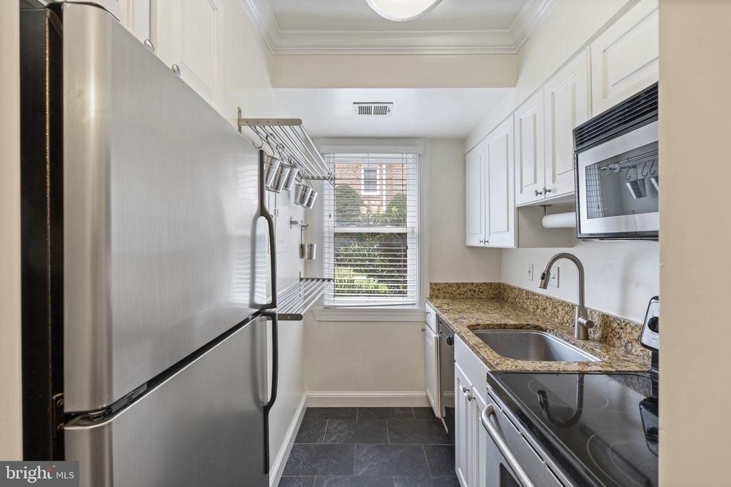 718 S Washington Street - Photo 8