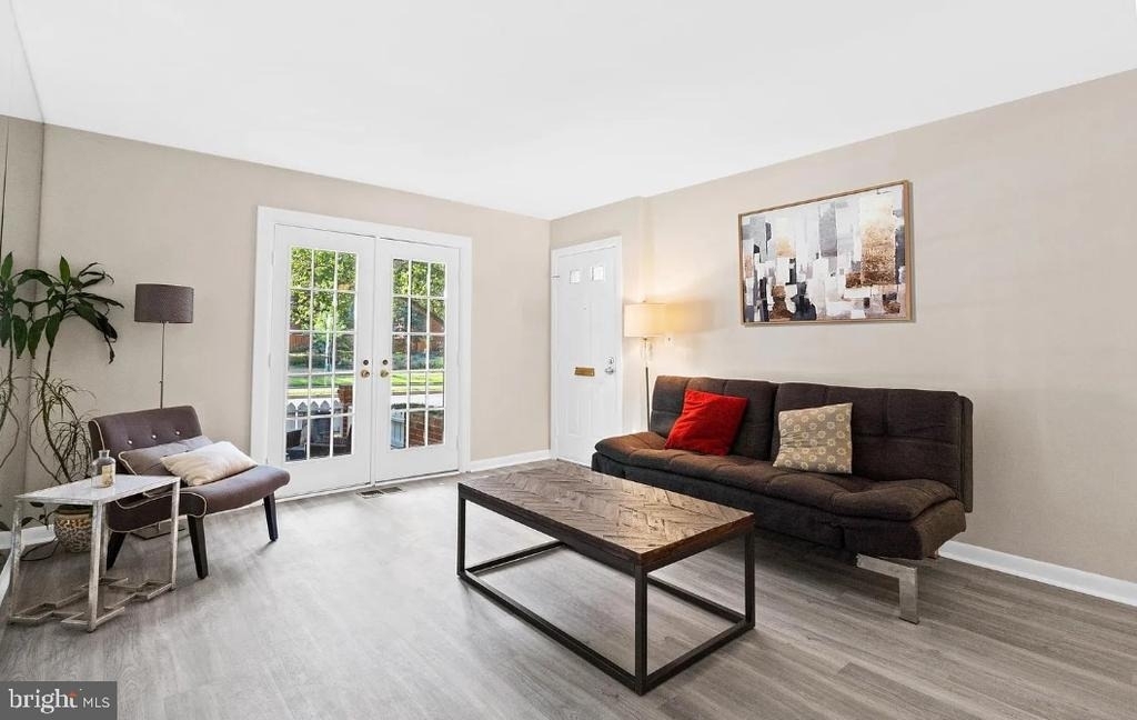 2515 S Walter Reed Drive - Photo 11