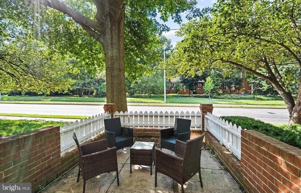 2515 S Walter Reed Drive - Photo 12