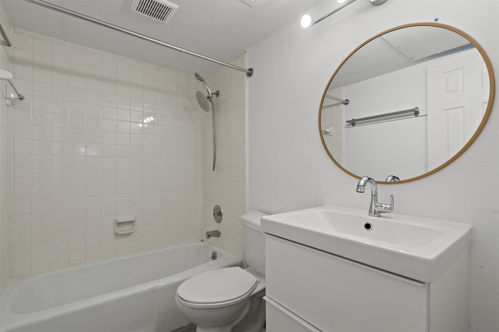 9226 Jollyville Rd - Photo 20