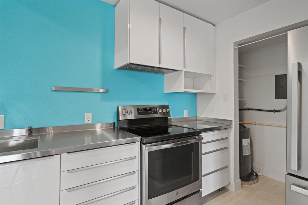 9226 Jollyville Rd - Photo 9