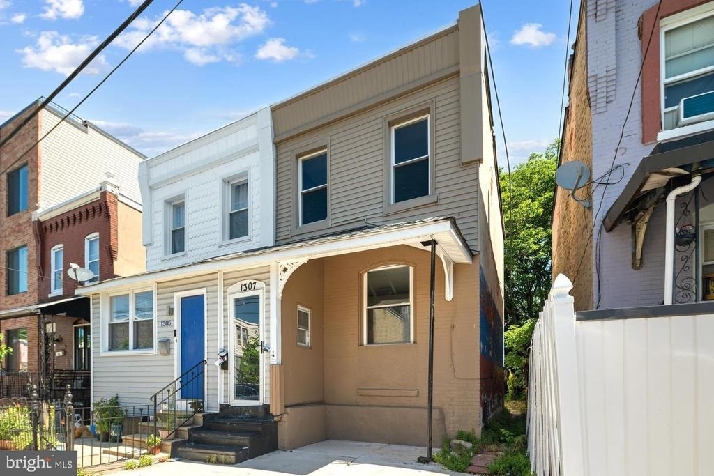 1307 S Hanson Street - Photo 0