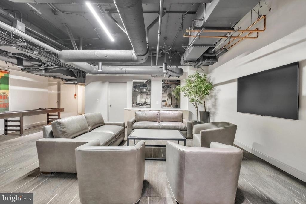 1801 Market Street - Photo 21