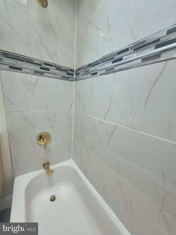 6010 N Lambert Street - Photo 17