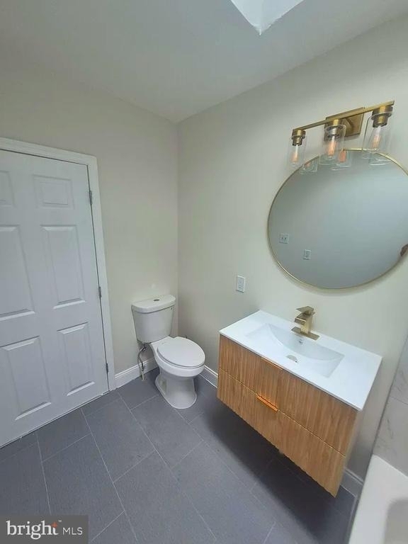 6010 N Lambert Street - Photo 18