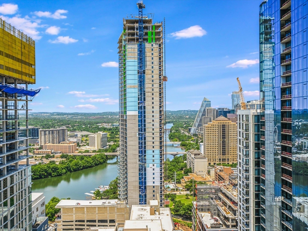84 East Ave - Photo 0
